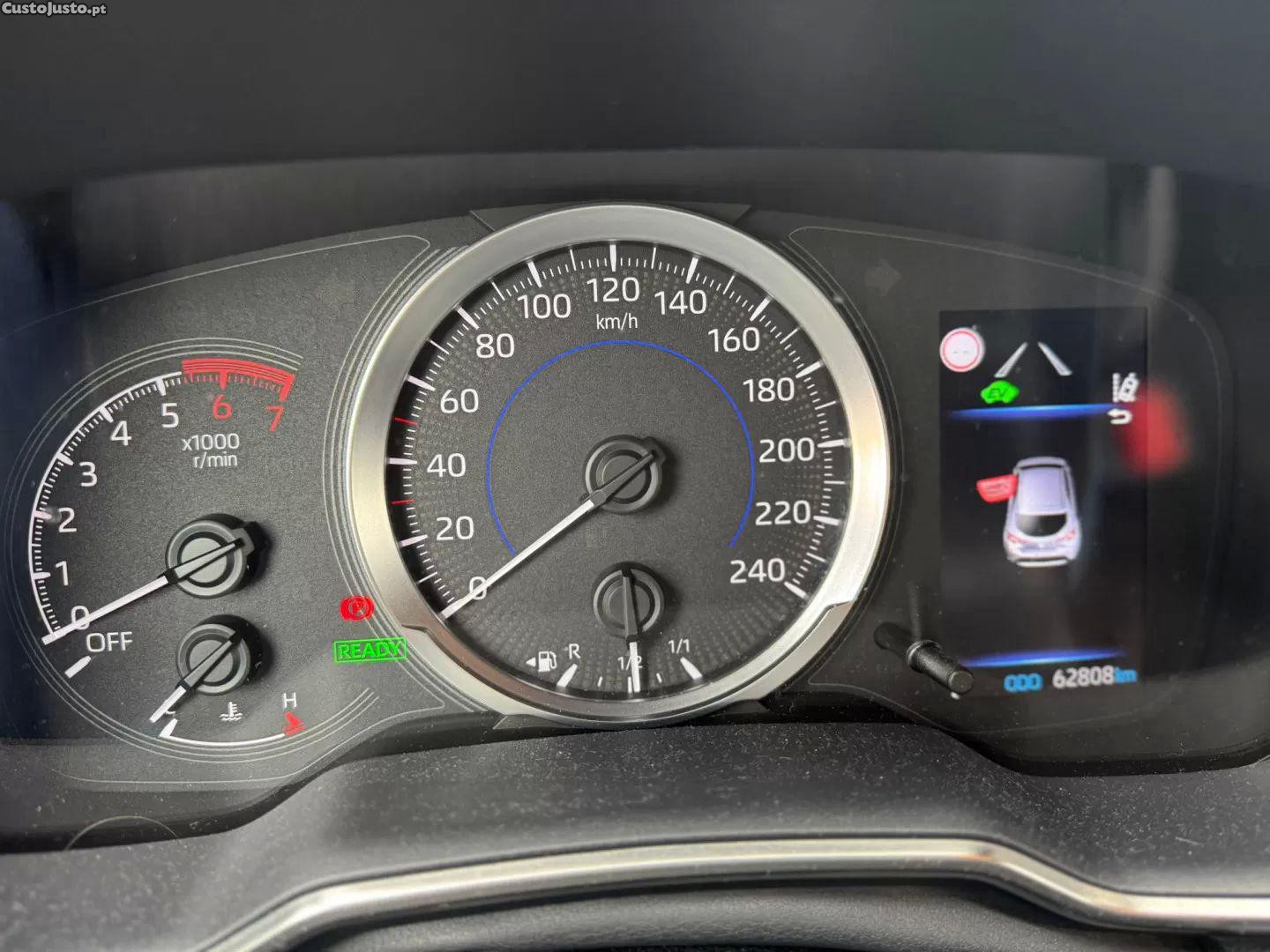 Toyota Corolla 1.8 hybrid comfort — fotografia 13