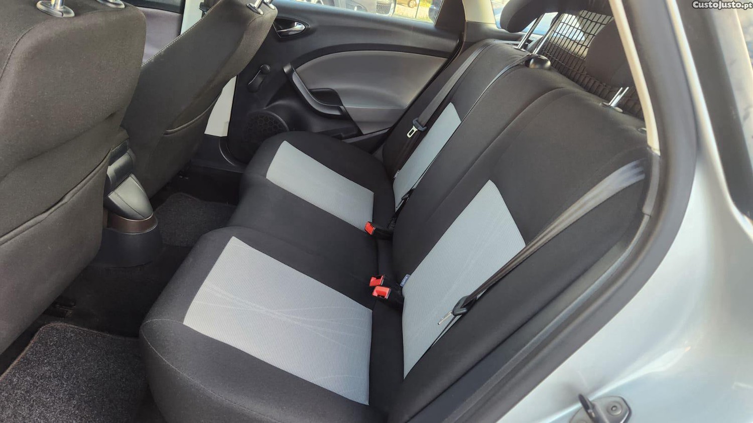 SEAT Ibiza 1.2 TDI ST/c/C/ GARANTIA — fotografia 3