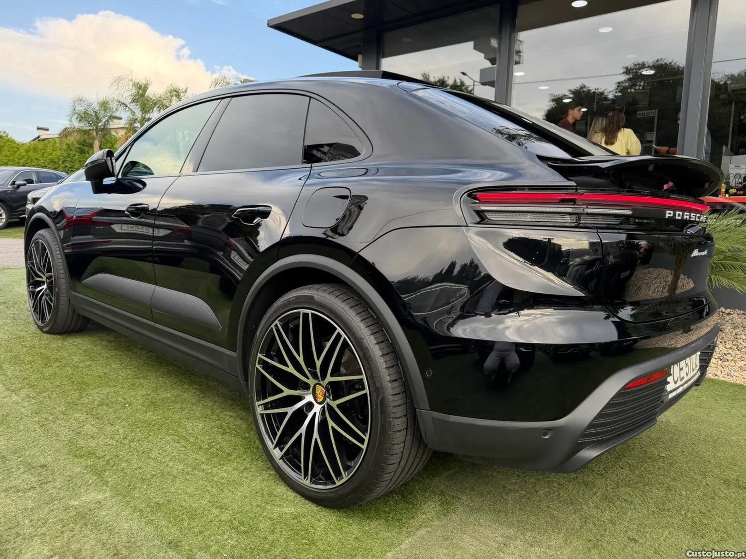 Porsche Macan Electric 4 — fotografia 16