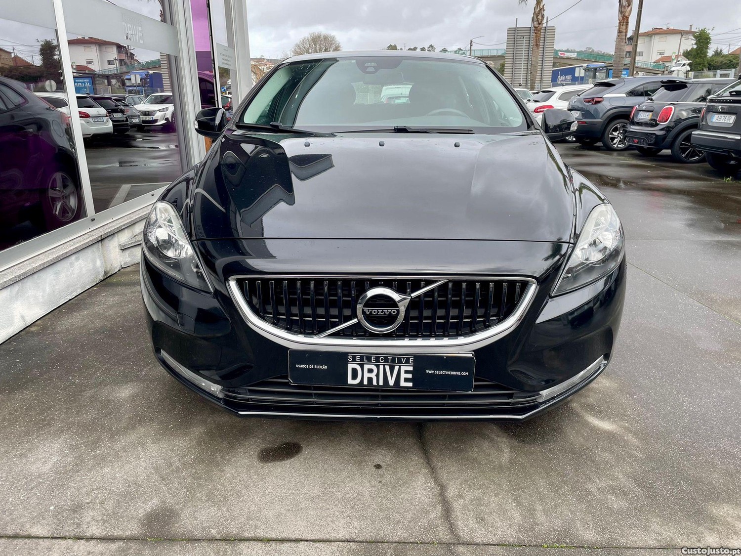 Volvo V40 2.0 D2 Kinetic Eco — fotografia 12