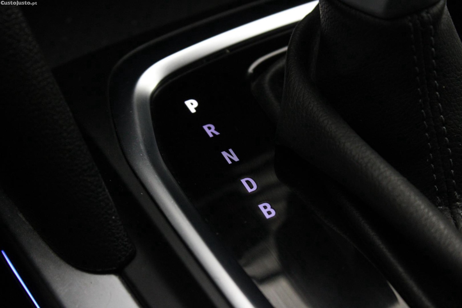 Renault Mégane GRANTOUR E-TECH 1.6 PLUG-IN (AUTO) — fotografia 18