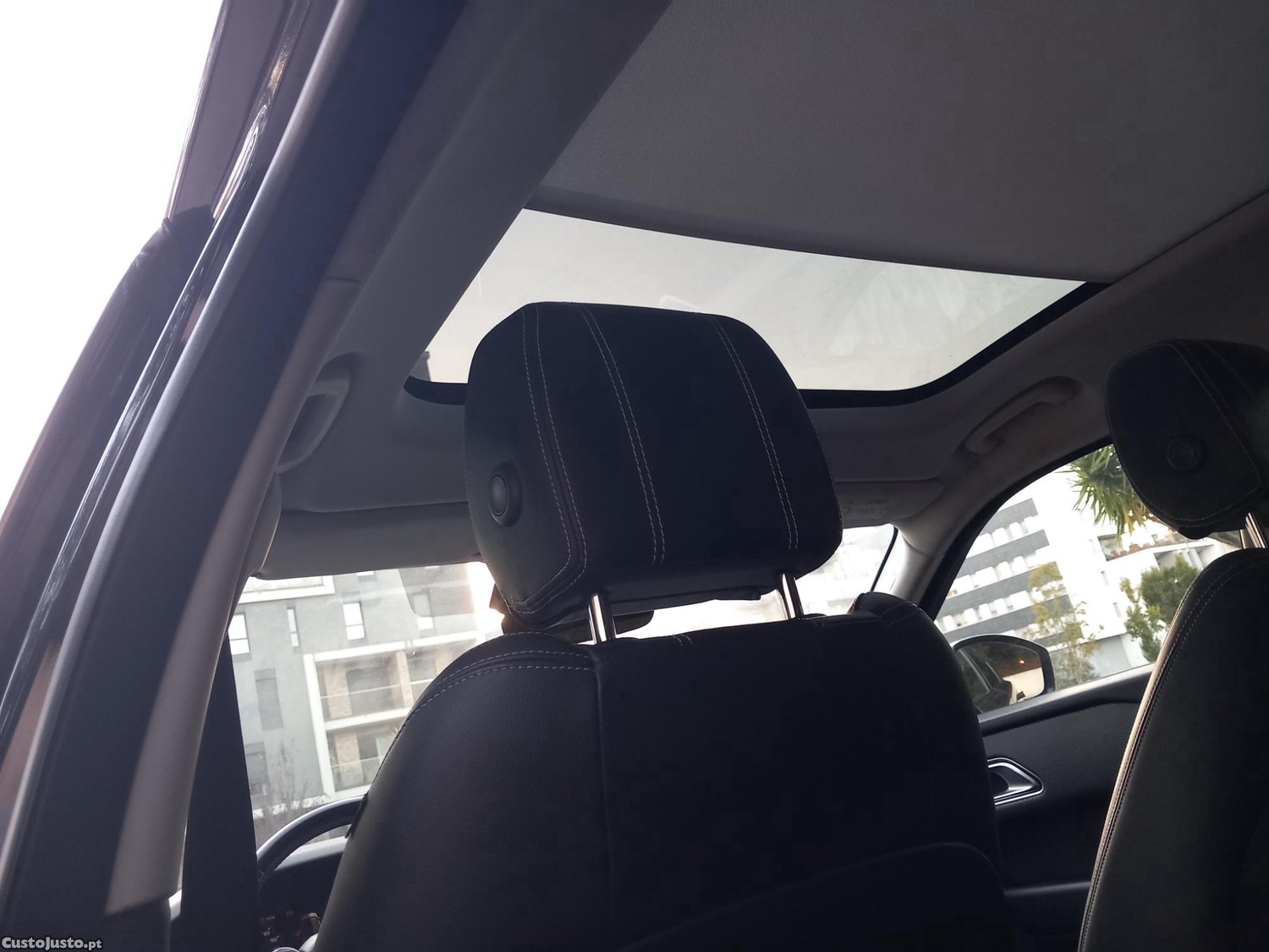 Land Rover Range Rover Velar 2.0 D — fotografia 2