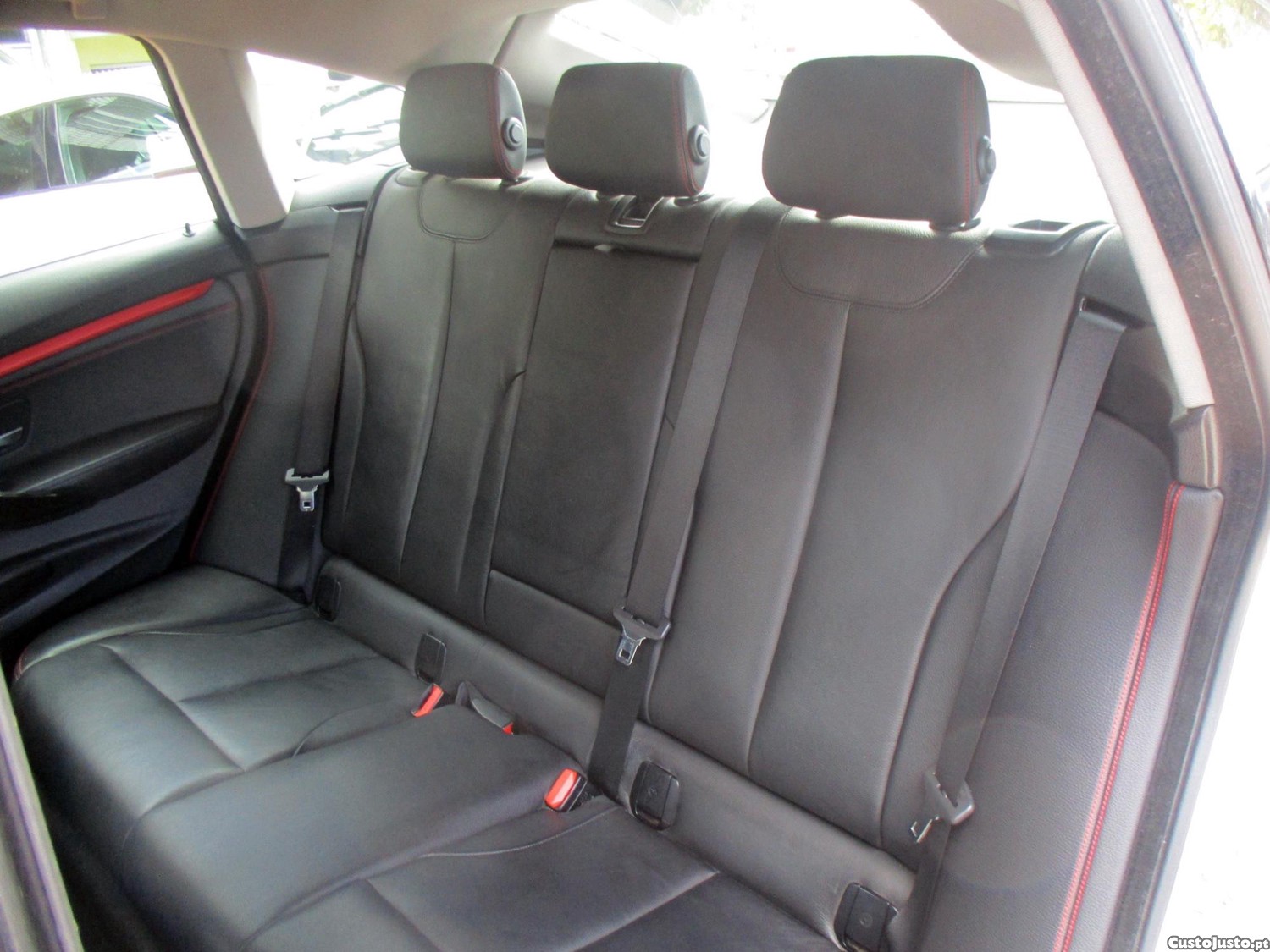 BMW 318 d GT Auto Sport . — fotografia 6