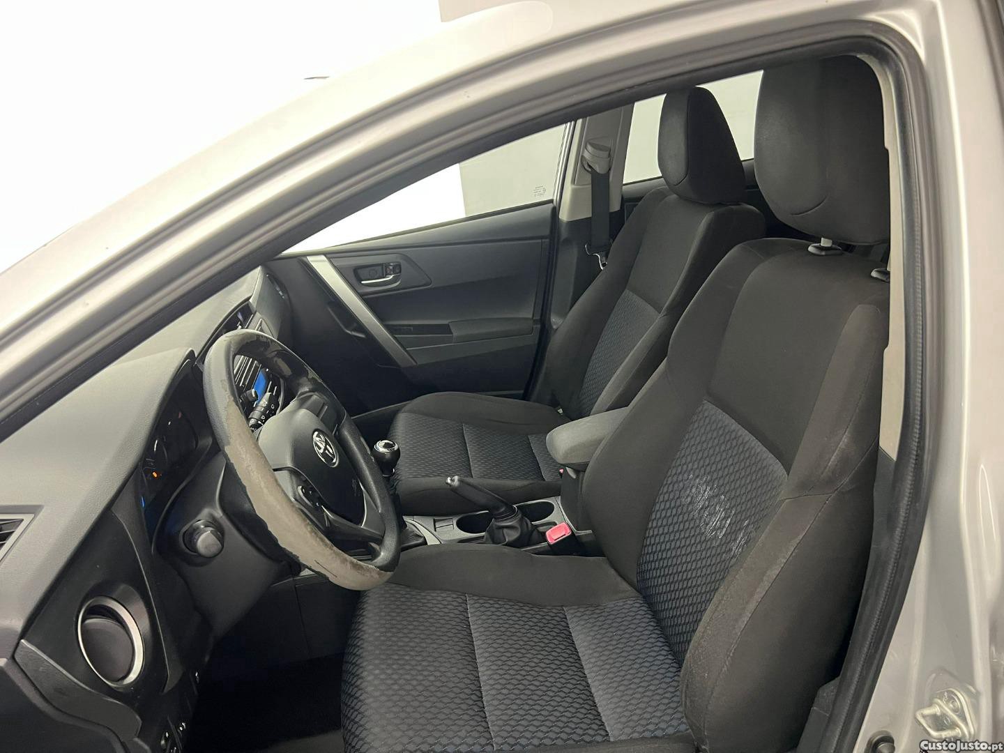 Toyota Auris TOURING SPORTS 1.4 D-4D ACTIVE — fotografia 4
