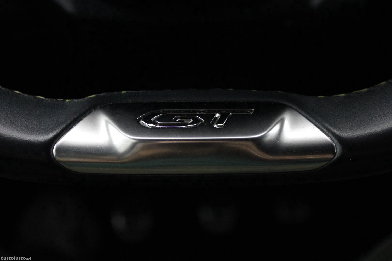 Peugeot 208 1.5 BlueHDI GT — fotografia 30