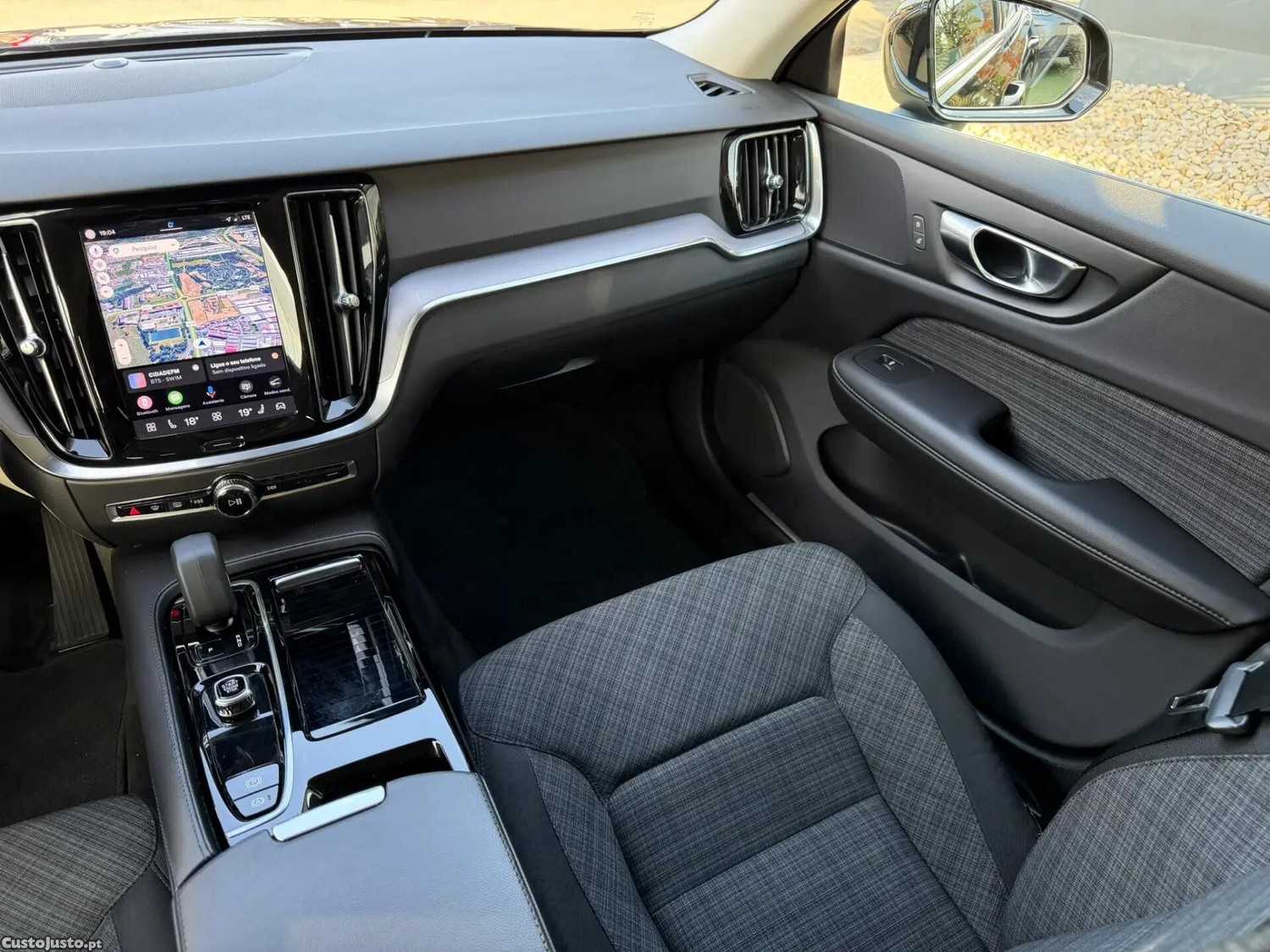 Volvo V60 2.0 T6 AWD TE Essential — fotografia 10