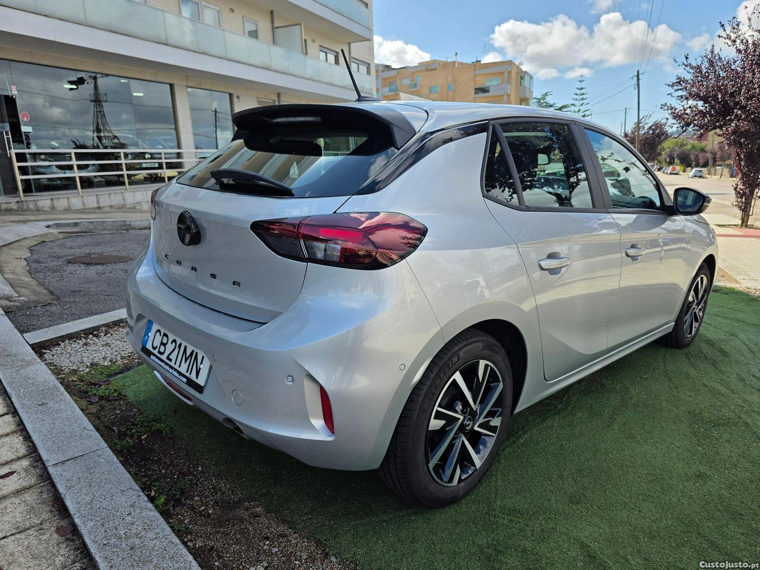 Opel Corsa 1.2 T Edition — fotografia 2