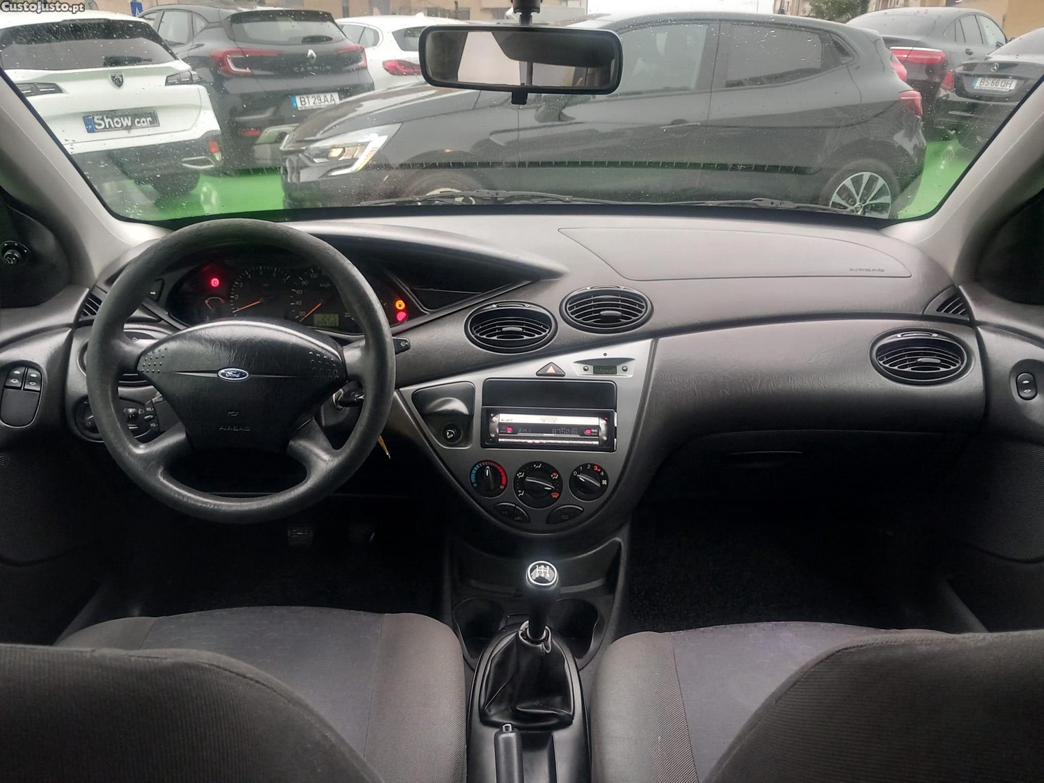Ford Focus 1.4 Ambiente — fotografia 9