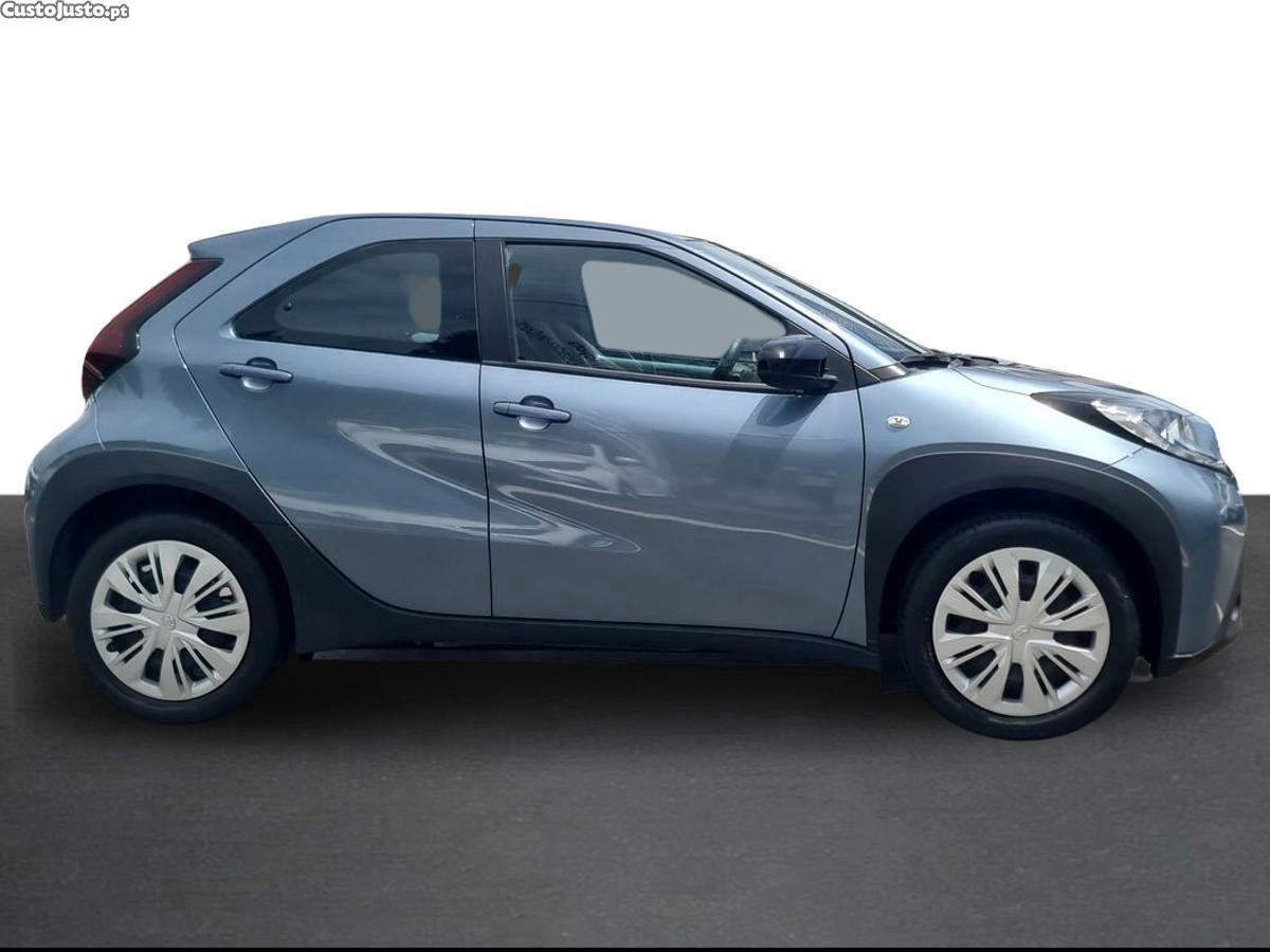 Toyota Aygo X 1.0 Play — fotografia 4