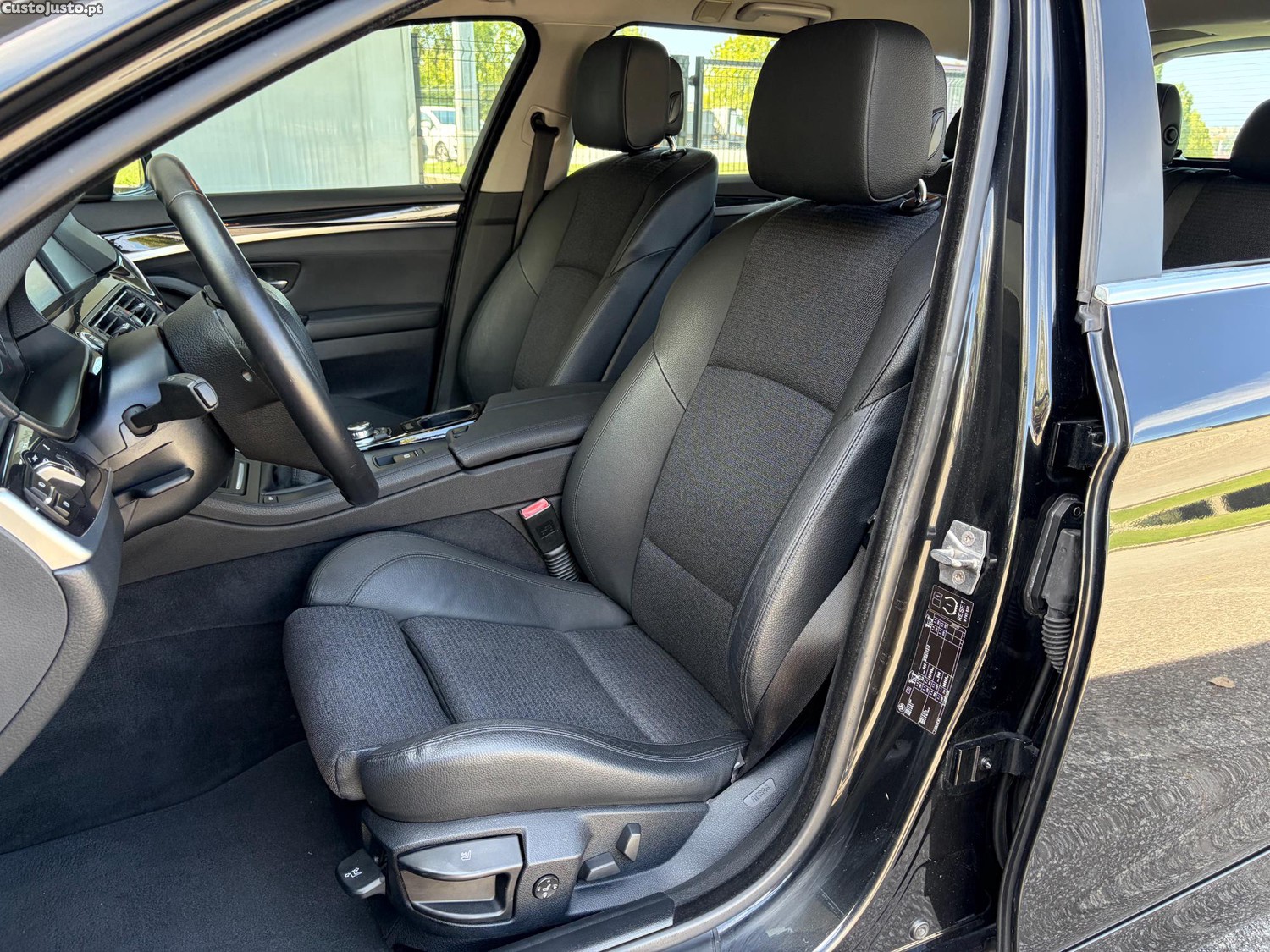 BMW 520 D TOURING PACK SPORT NAVIGATOR 184 CV — fotografia 8