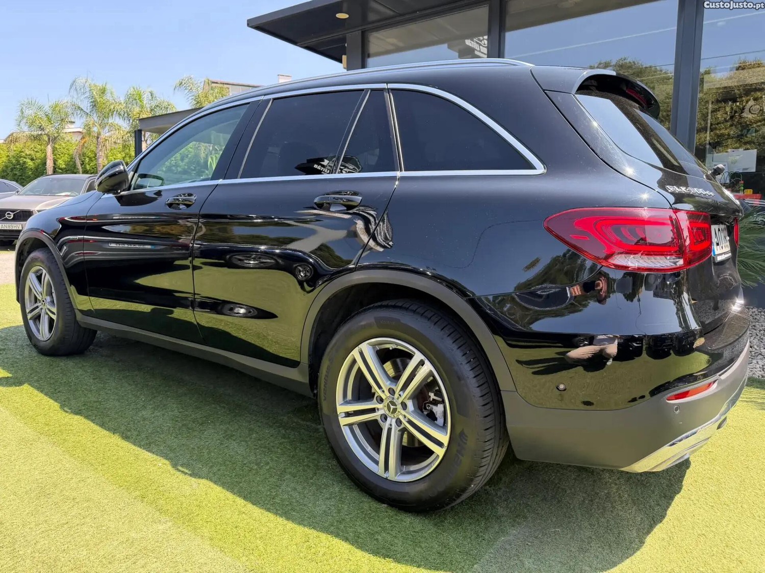 Mercedes-Benz GLC 300 de 4Matic — fotografia 19