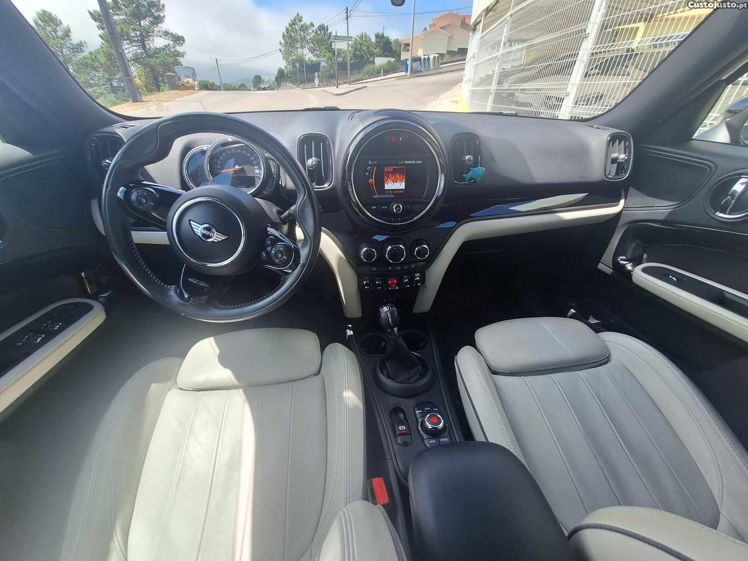 MINI Countryman Mini One D — fotografia 4