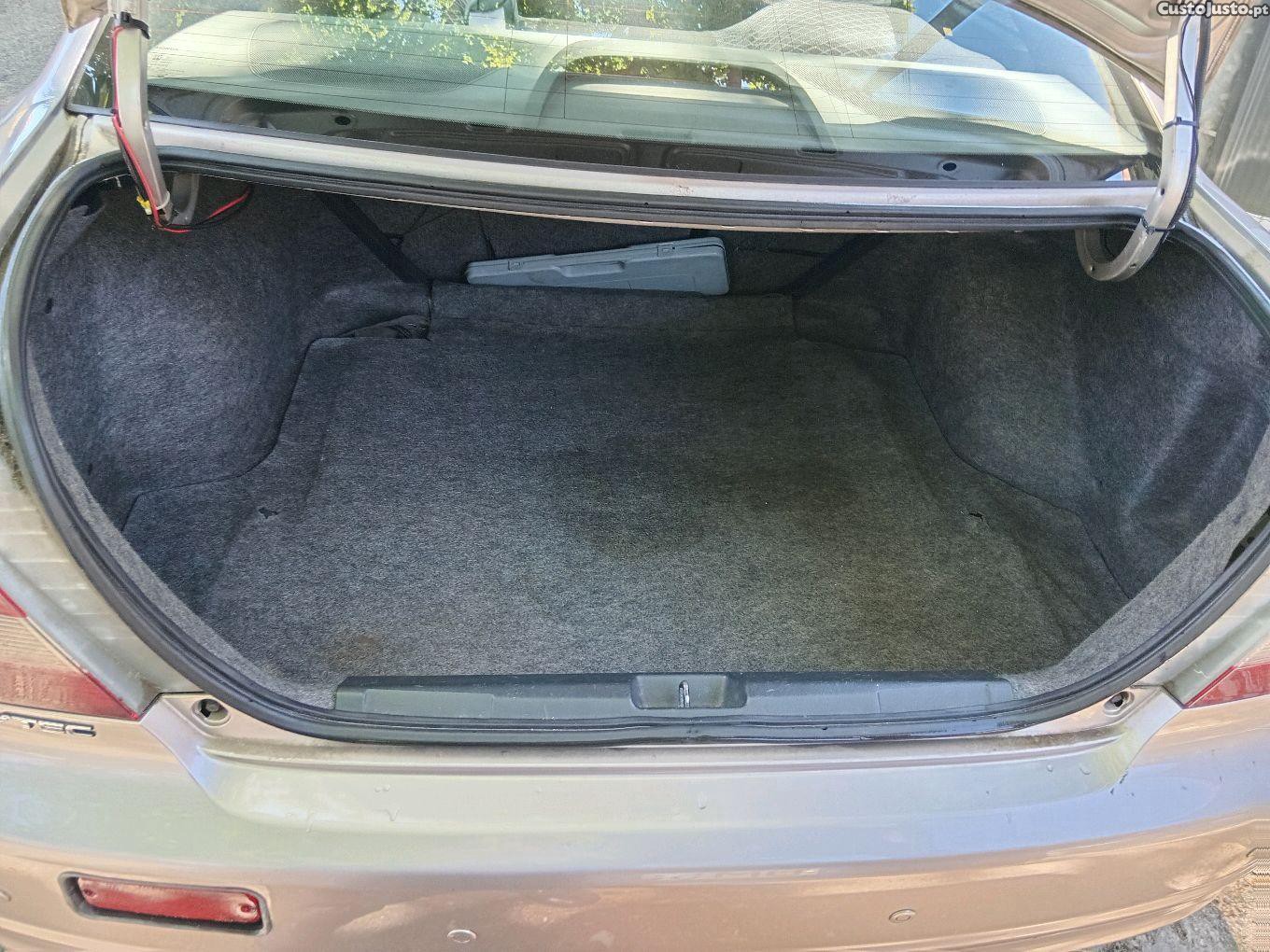 Honda Civic 1.7 iVTEC — fotografia 5