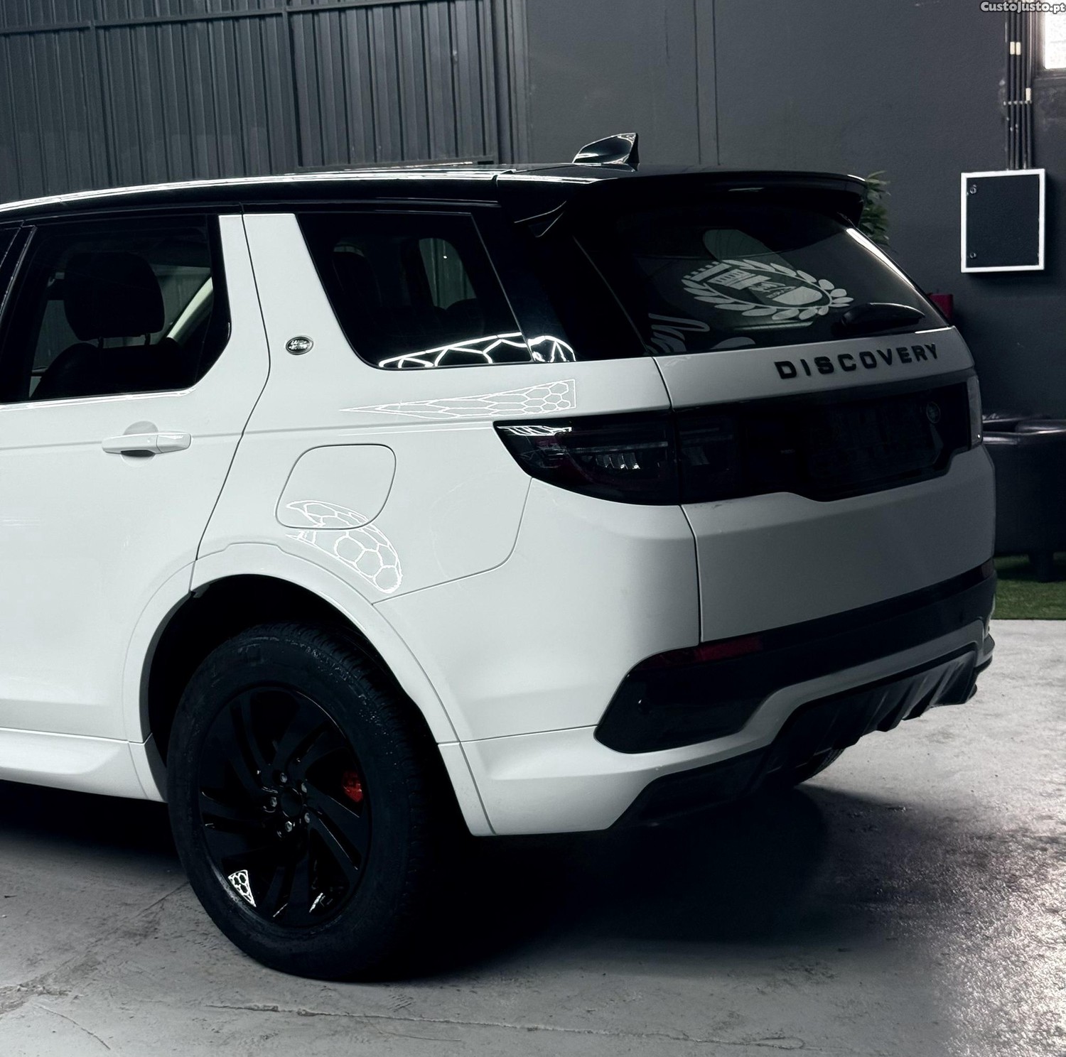 Land Rover Discovery R Dynamic — fotografia 4