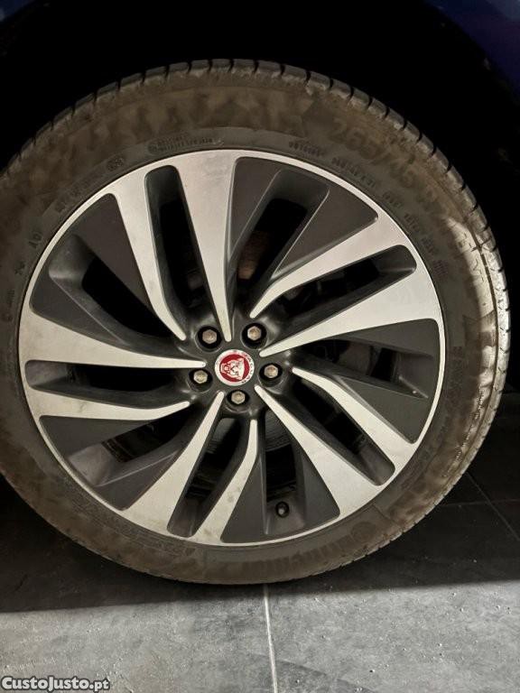 Jaguar F-Pace 404cv Hibrido — fotografia 4