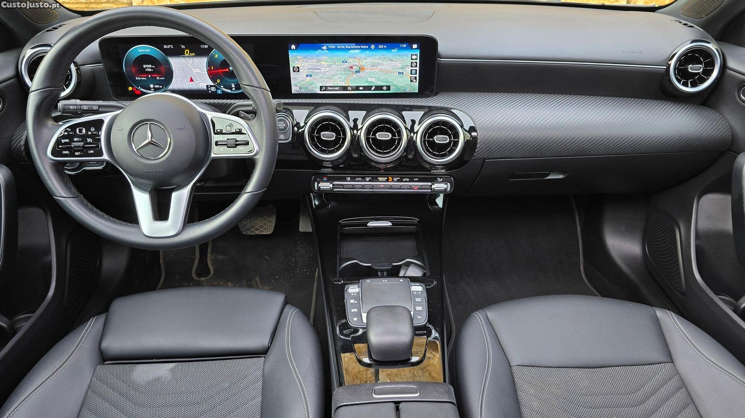 Mercedes-Benz A 180 d Business Solutions Aut. — fotografia 19