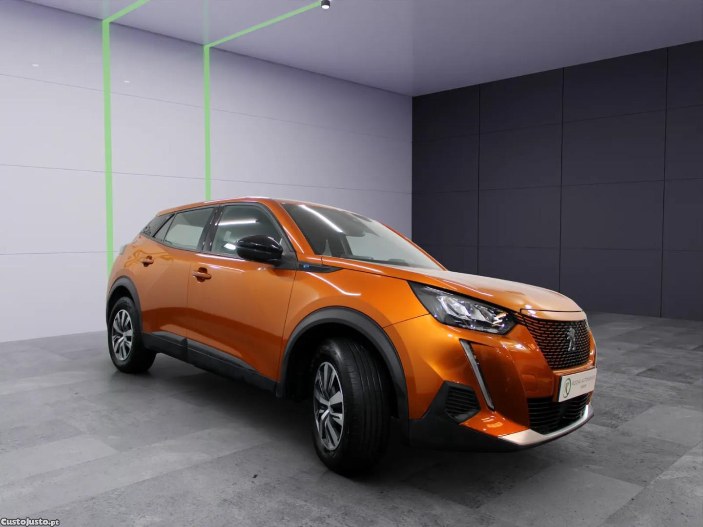 Peugeot e-2008 50 kWh Active Pack — fotografia 13