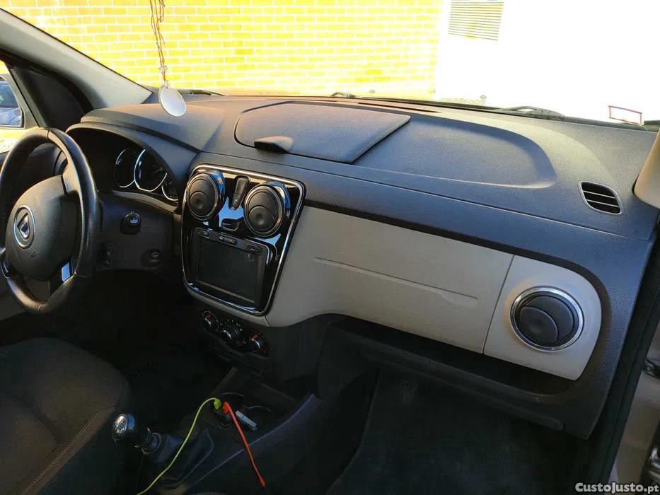 Dacia Lodgy Dacia Lodgy 1.5 dCi Prestige, versão 7 lugares — photo 5