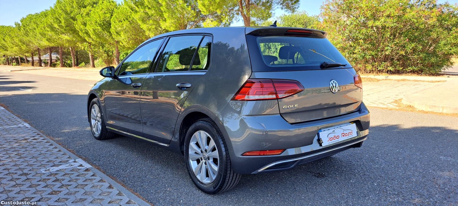 Volkswagen Golf Confortline TDI — fotografia 9