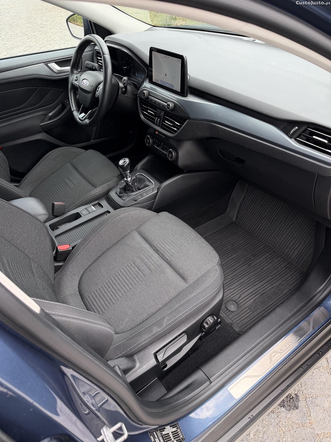 Ford Focus Nacional um dono revisões todas na marca 2019 — fotografia 5