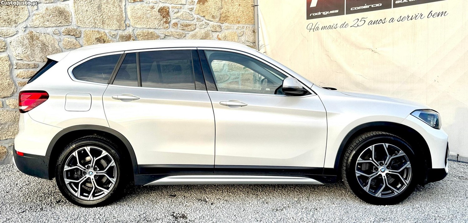 BMW X1 1.5 xDrive25e Plug-In Hybrid — fotografia 15