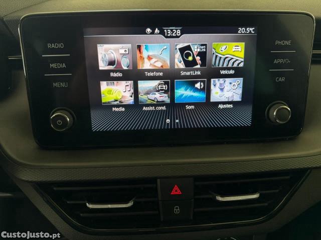 Skoda Kamiq 1.0 TSI DSG — fotografia 2