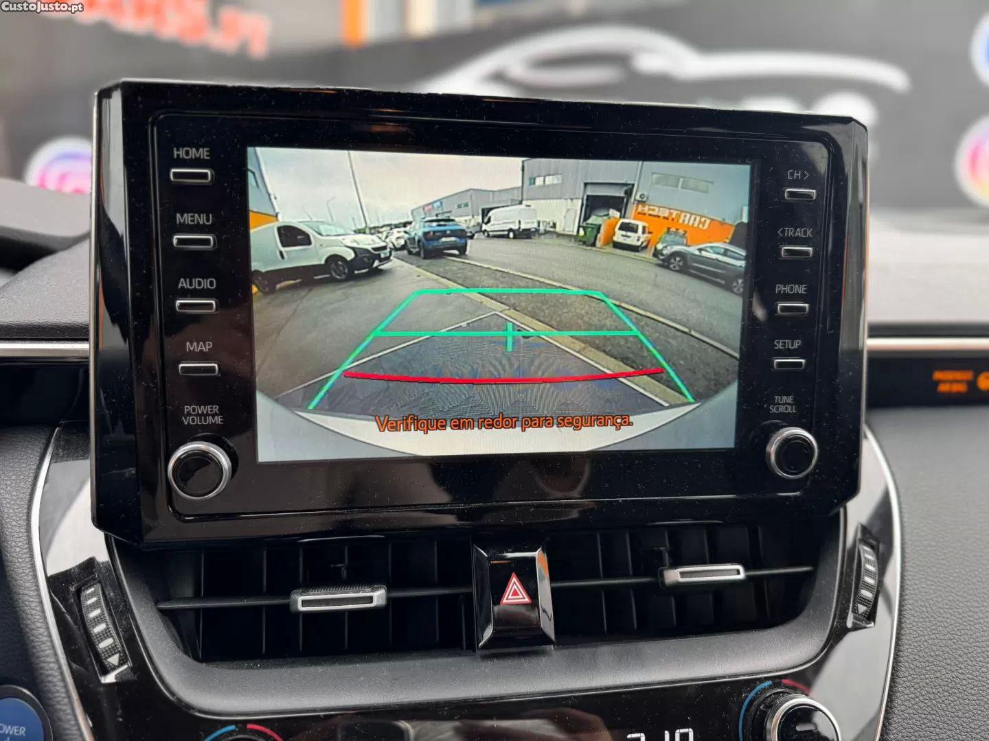 Toyota Corolla 1.8 hybrid comfort — fotografia 12