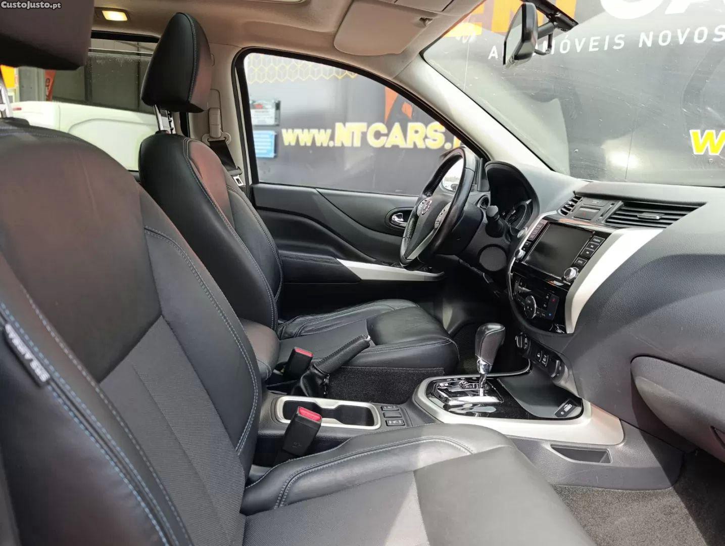 Nissan Navara 2.3 dci cd 4x4 tekna — fotografia 11