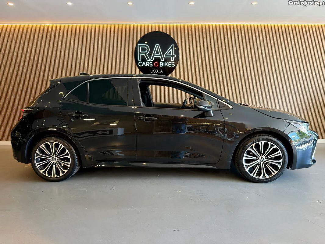 Toyota Corolla 1.8 Hybrid Exclusive — fotografia 9