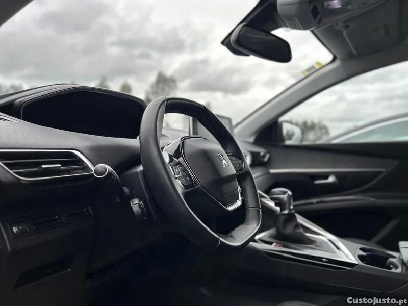 Peugeot 5008 1.5 BlueHDi Allure - 19 — photo 3