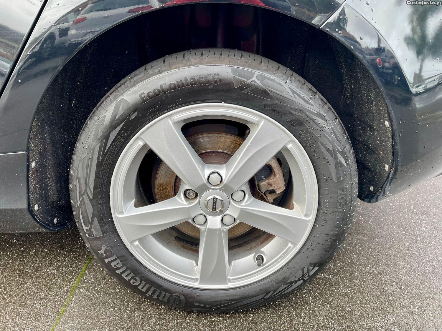 Volvo V40 2.0 D2 Kinetic Eco — fotografia 7