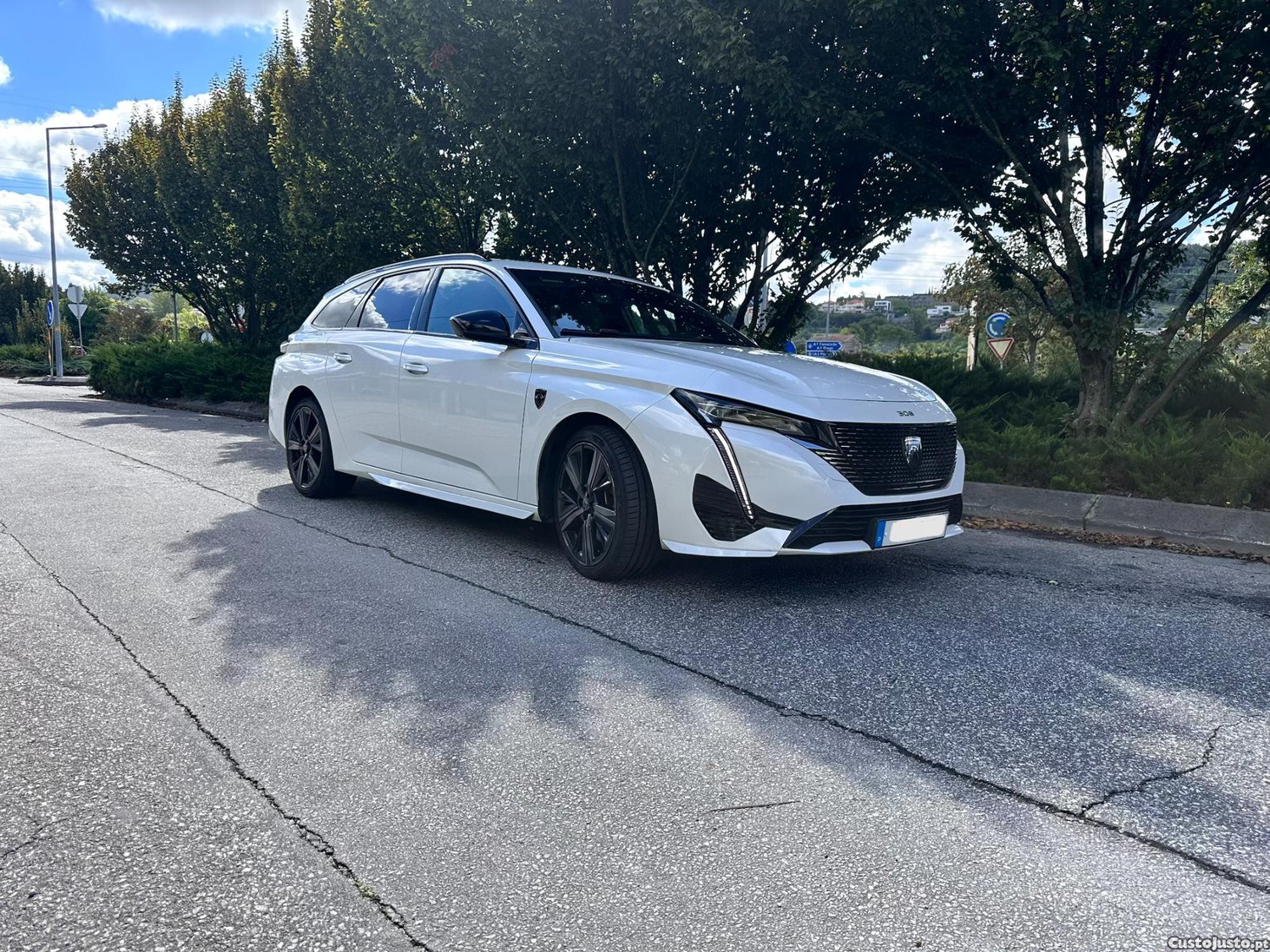 Peugeot 308 SW 1.6 Hybrid GT Pack e-EAT8 225cv - 22 — photo 3