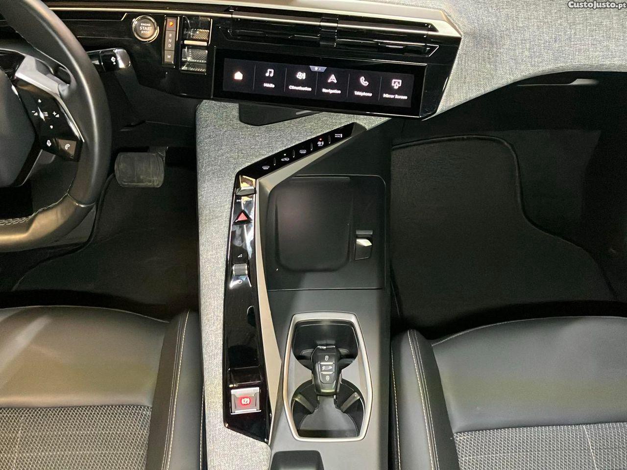 Peugeot 3008 1.2 Hybrid Allure e-DCS6 — fotografia 10