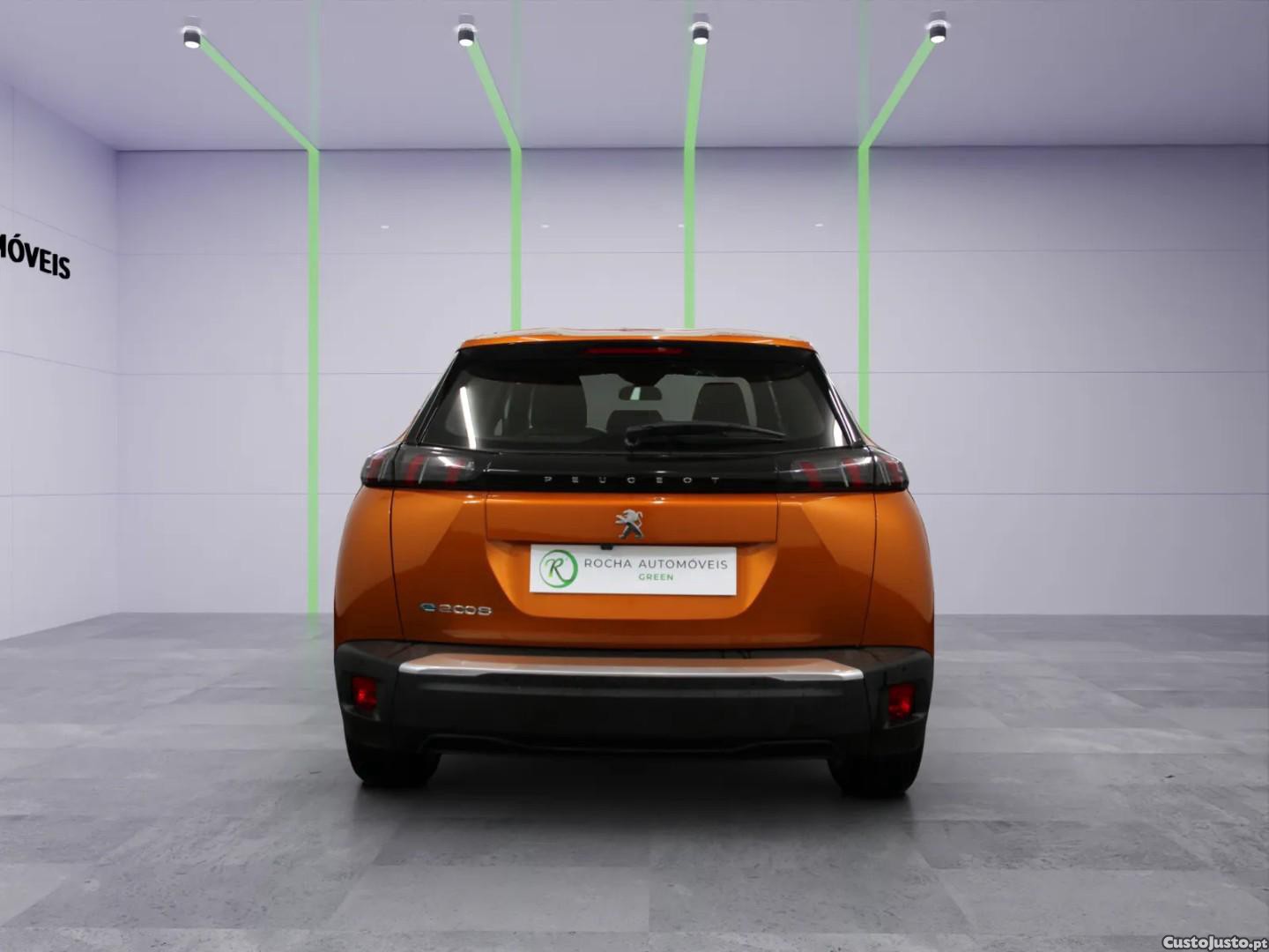 Peugeot e-2008 50 kWh Active Pack — fotografia 12