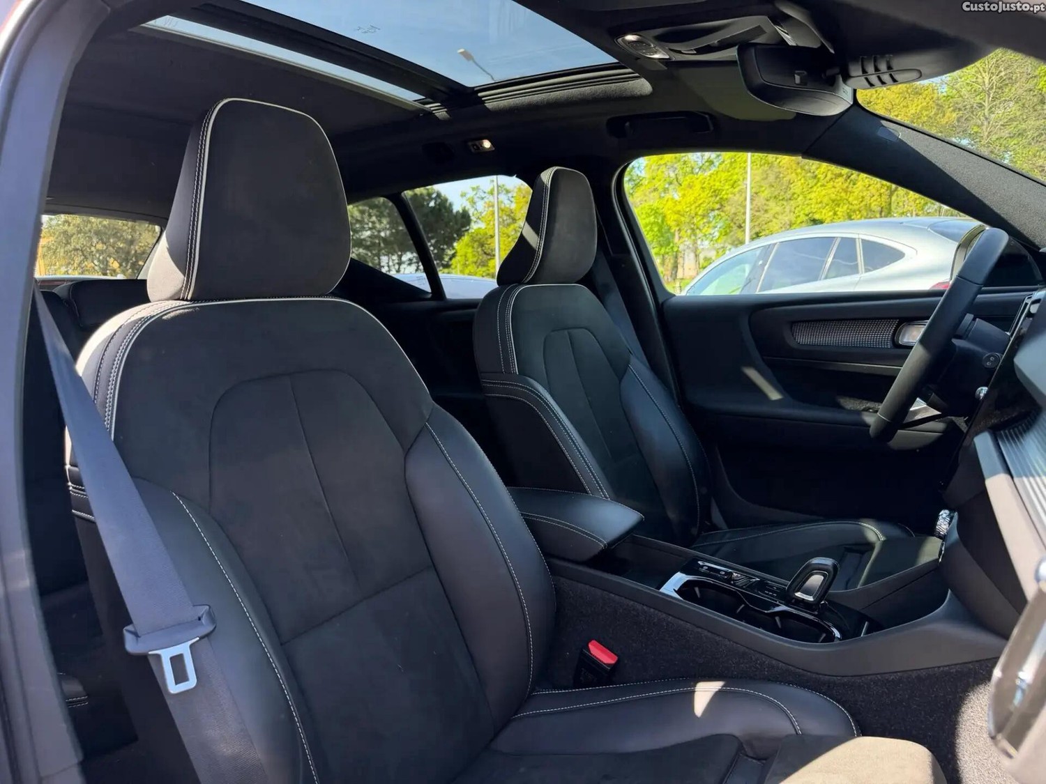Volvo XC 40 1.5 T4 PHEV R-Design — fotografia 10