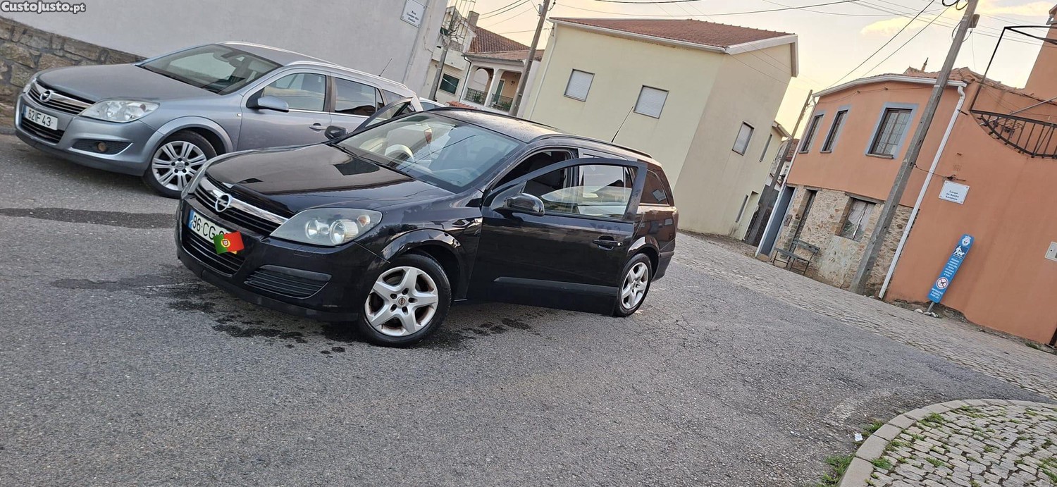 Opel Astra Caravan — fotografia 8