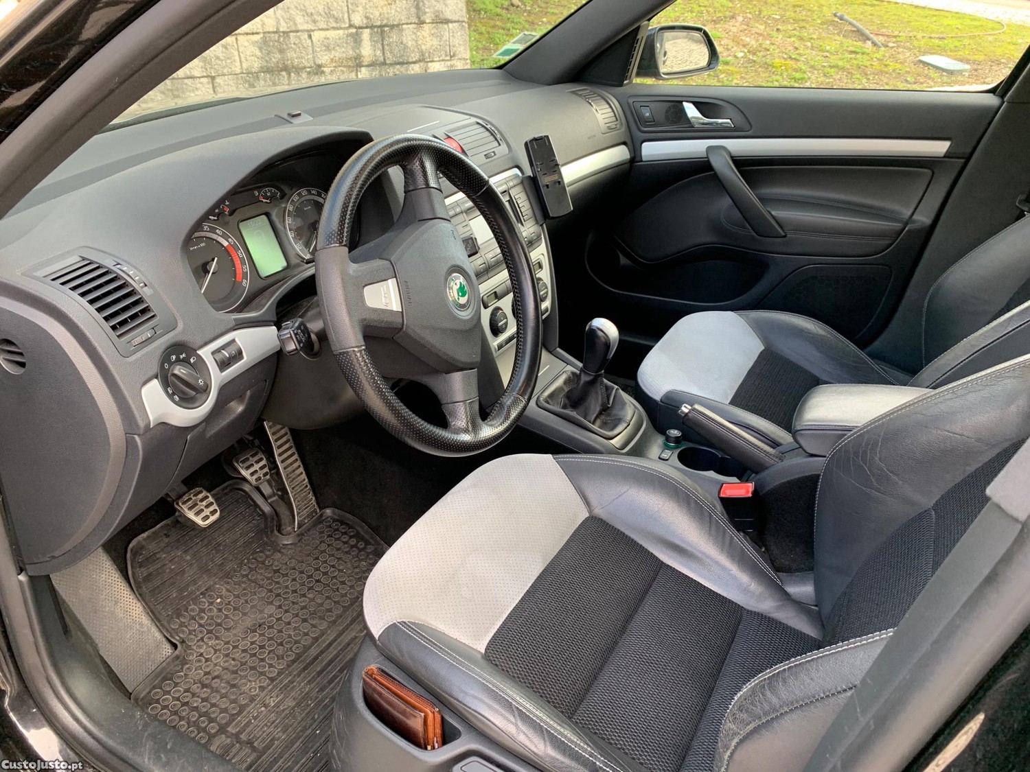 Skoda Octavia Octávia 2.0 TDI RS — photo 3