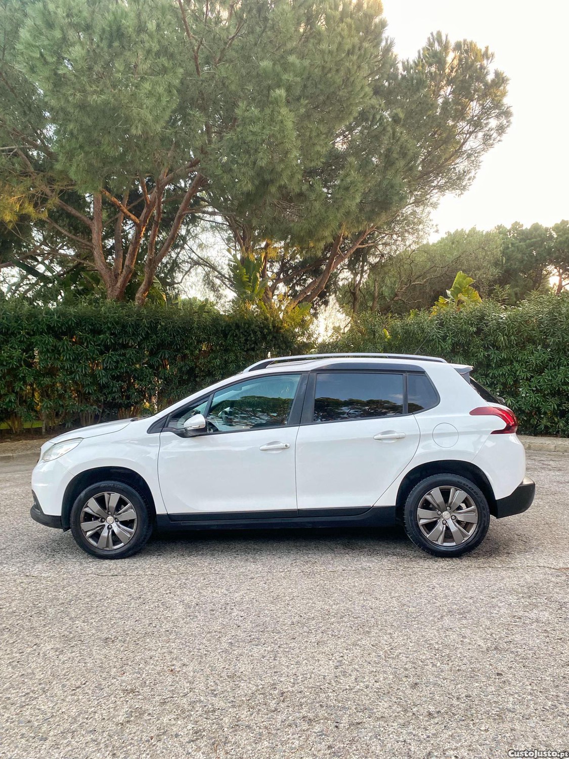 Peugeot 2008 1.2 Puretech — fotografia 5