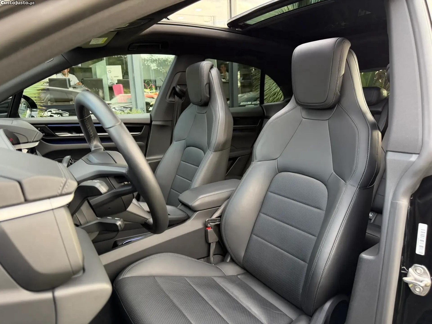 Porsche Macan Electric 4 — fotografia 14