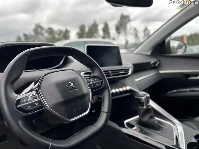 Peugeot 5008 1.5 BlueHDi Allure - 19 — photo 5