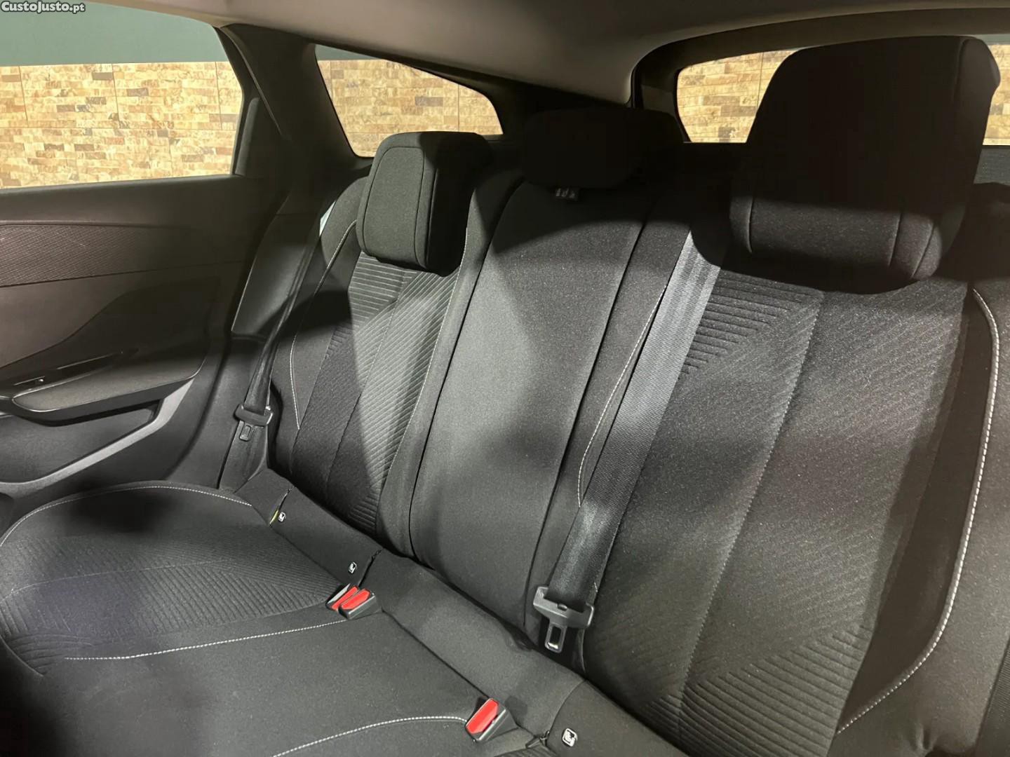 Peugeot 308 SW 1.5 BlueHDi 130cv | Nacional | 69.000 km | 2022 — fotografia 3