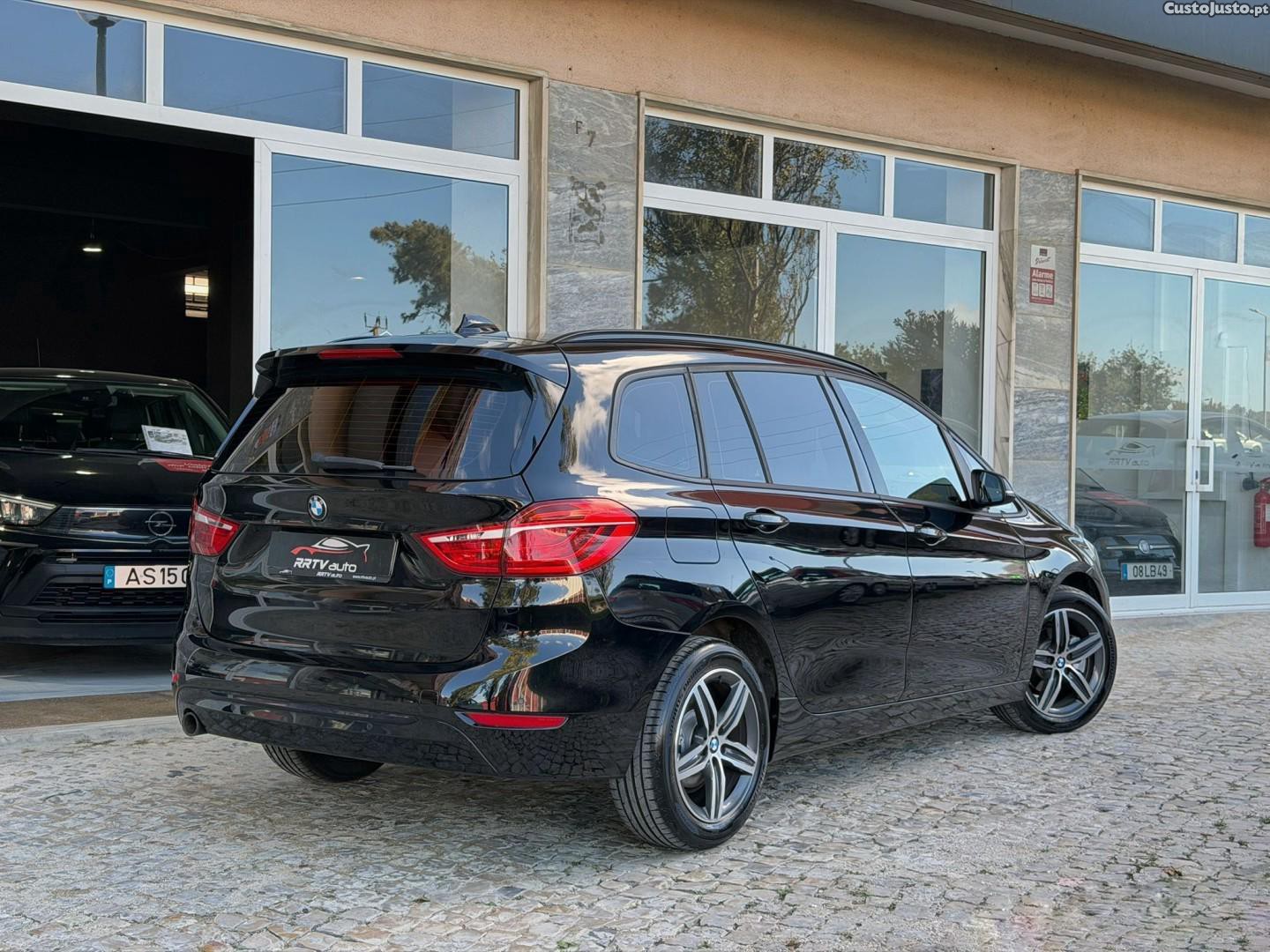 BMW 216 Gran Tourer d Line Sport — fotografia 12