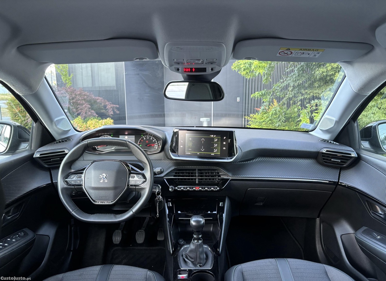 Peugeot 208 Allure — fotografia 5