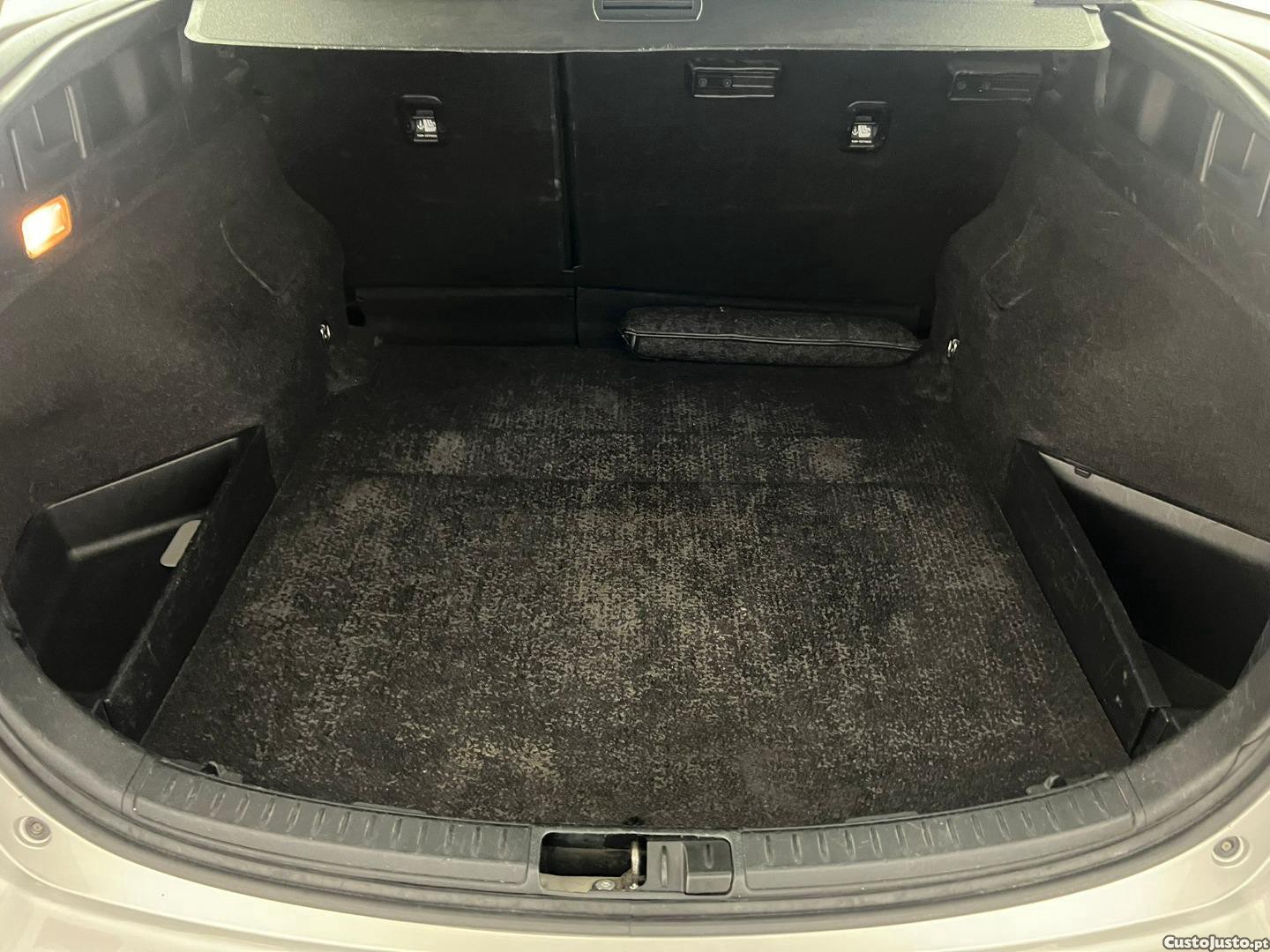 Toyota Auris TOURING SPORTS 1.4 D-4D ACTIVE — fotografia 3