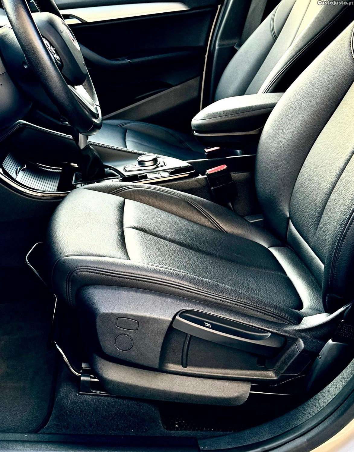BMW X1 1.5 xDrive25e Plug-In Hybrid — fotografia 9