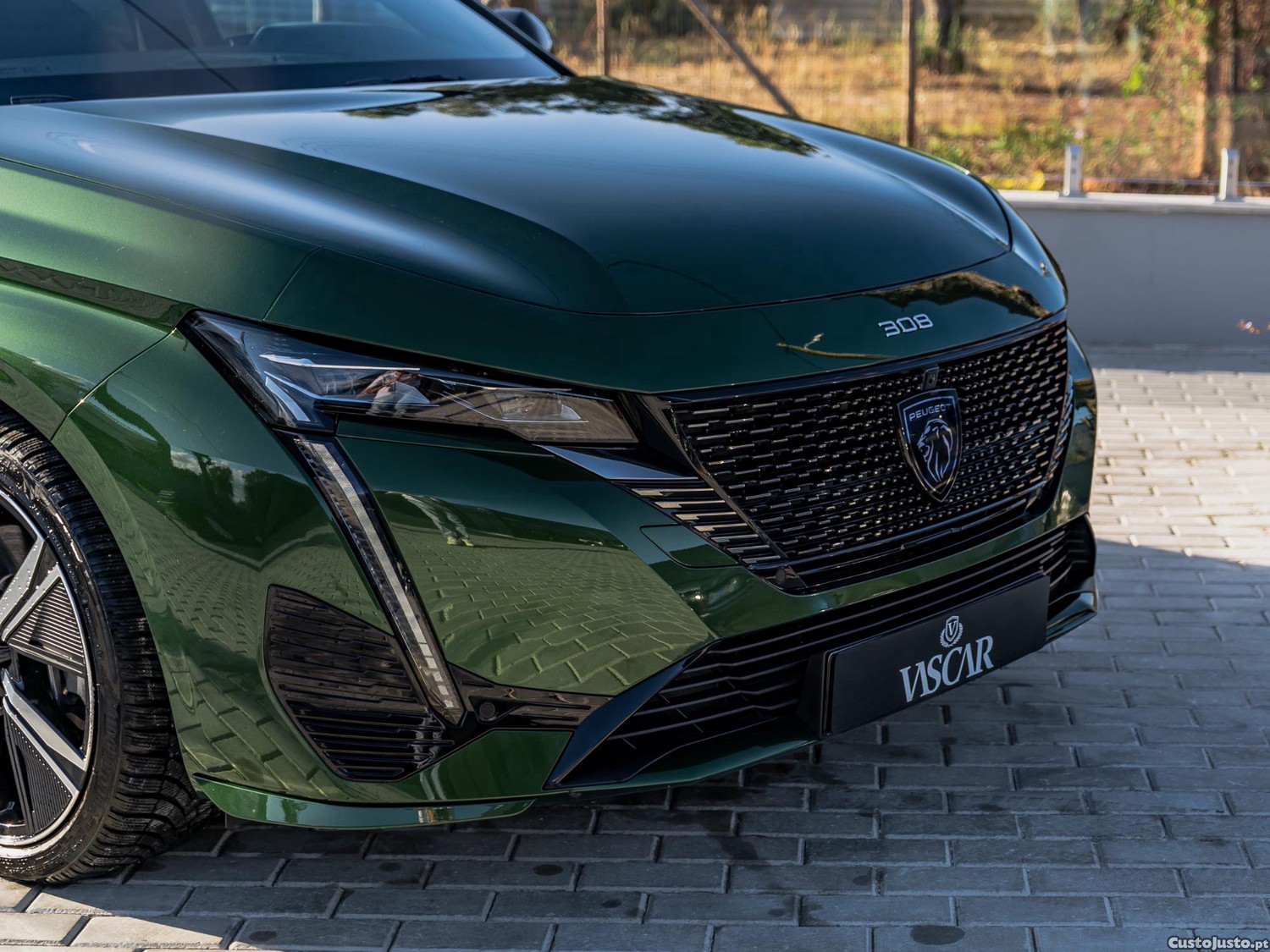 Peugeot 308 225 e-EAT8 GT — fotografia 9