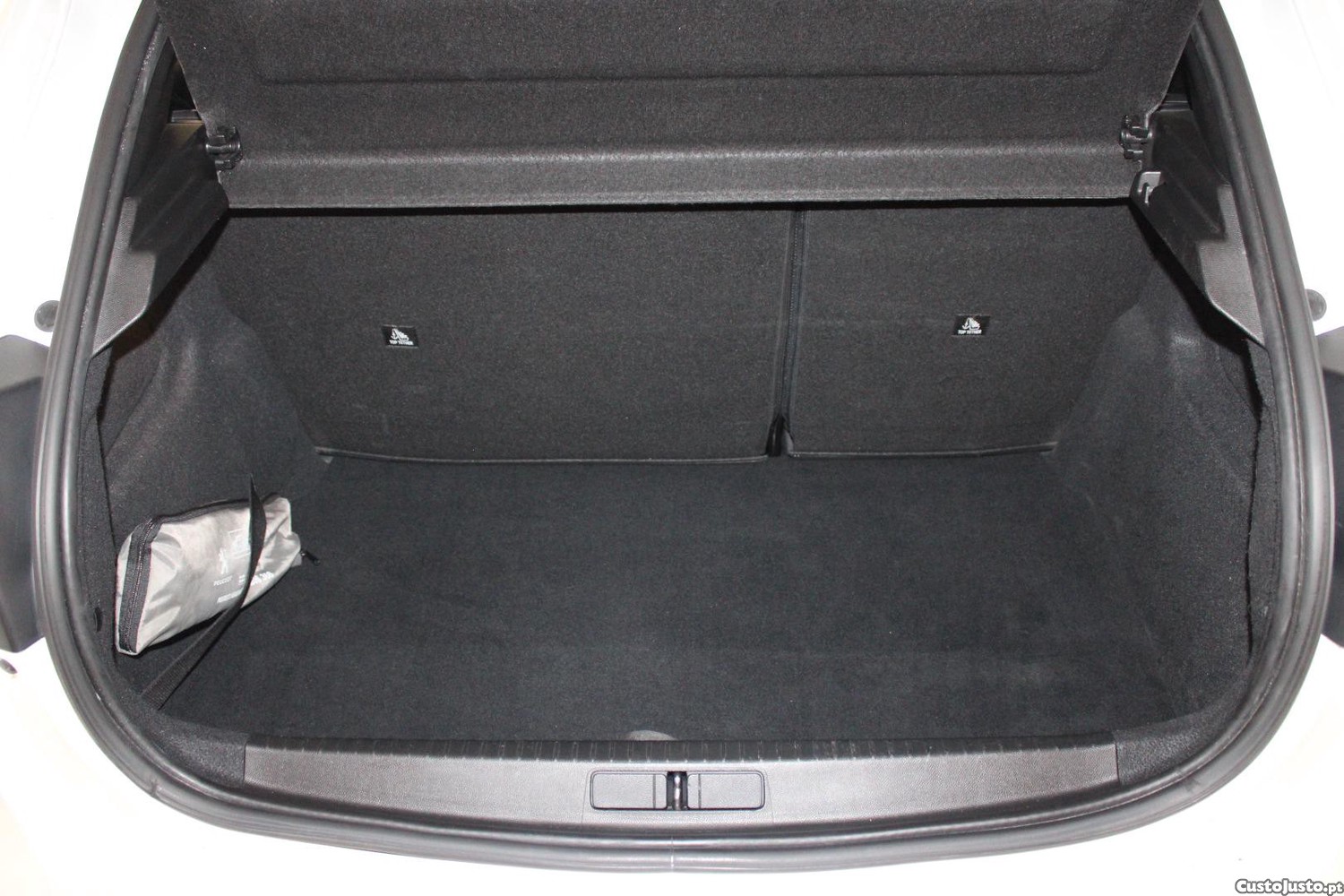 Peugeot 208 1.5 BlueHDI GT — fotografia 6