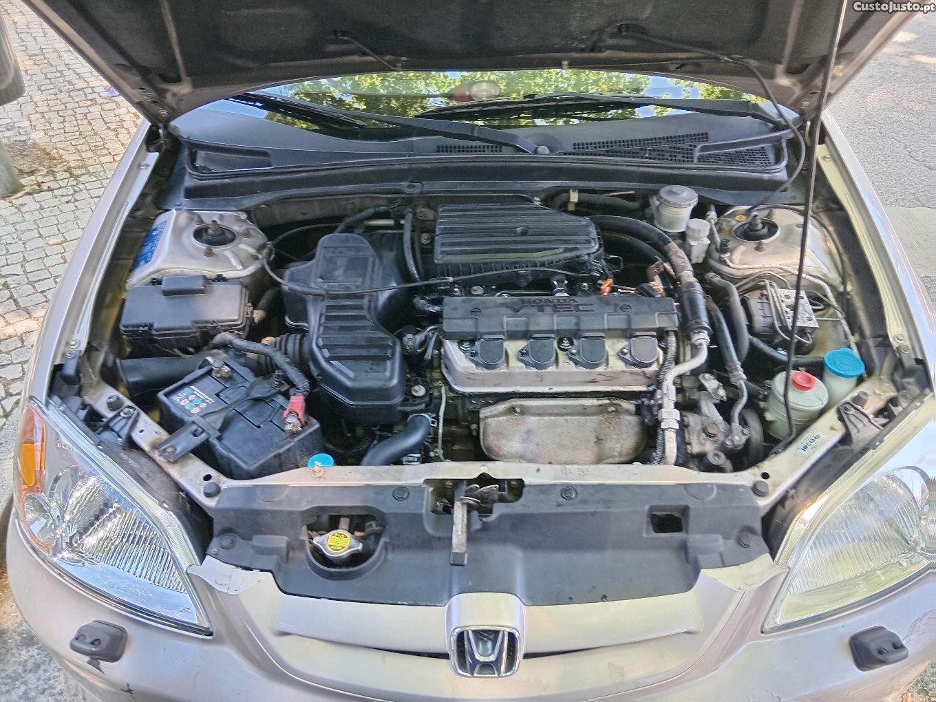 Honda Civic 1.7 iVTEC — fotografia 4