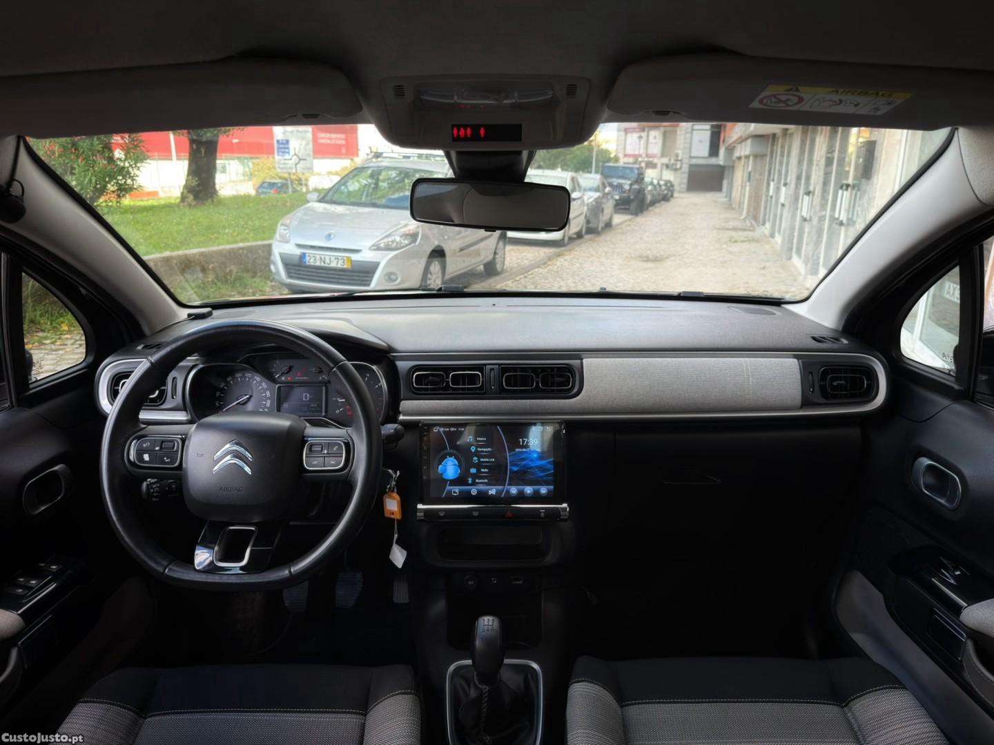 Citroën C3 1.2 PureTech Shine — fotografia 15