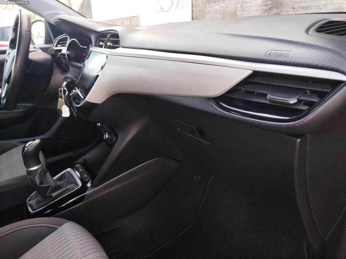 Opel Corsa 1.2 Elegance — fotografia 12